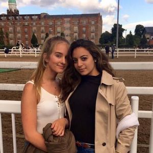 Meet your Posher, Nicole